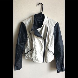 PLEATHER JACKET